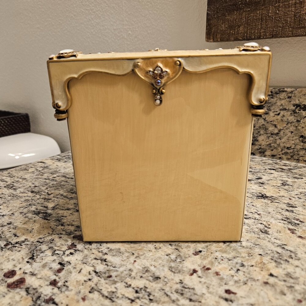 RARE JAY STRONGWATER ARABESQUE TISSUE HOLDER VANITY BOX COVER
